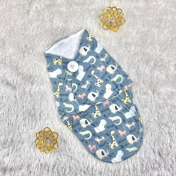 Printed fur Swaddle