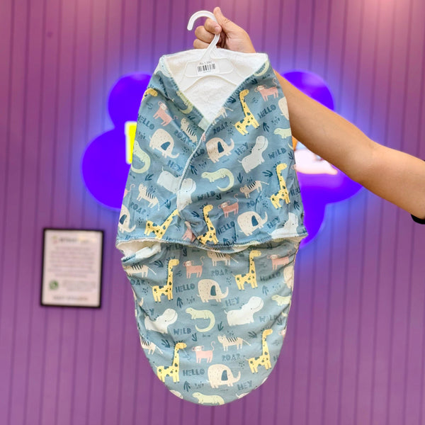 Printed fur Swaddle
